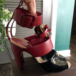 Louis Vuitton Sandal heels